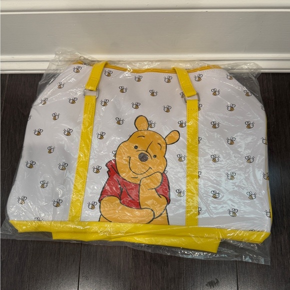 NWT Disney Winnie the Pooh White and Yellow Tote Duffel Bag - Picture 1 of 4